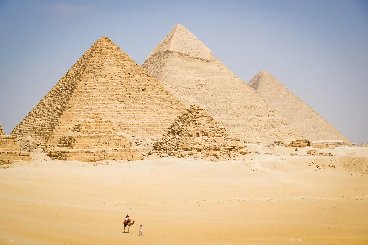 How To Visit The Pyramids Of Giza & Sphinx In Egypt 1 DSCF3940 4n.jpg